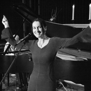 Reina Berger · Mantra Singing | Workshops | Concerts