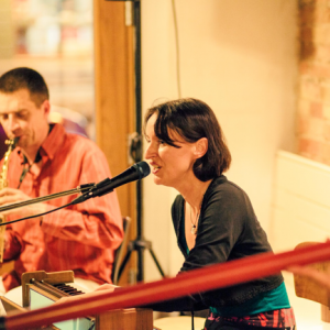 Reina Berger · Mantra Singing | Workshops | Concerts